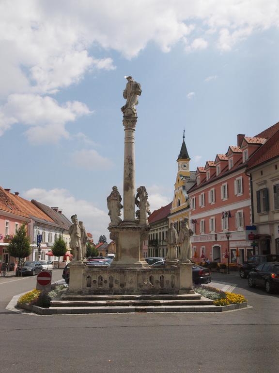 Hotel Restaurant Zum Schwan Schwanberg Esterno foto
