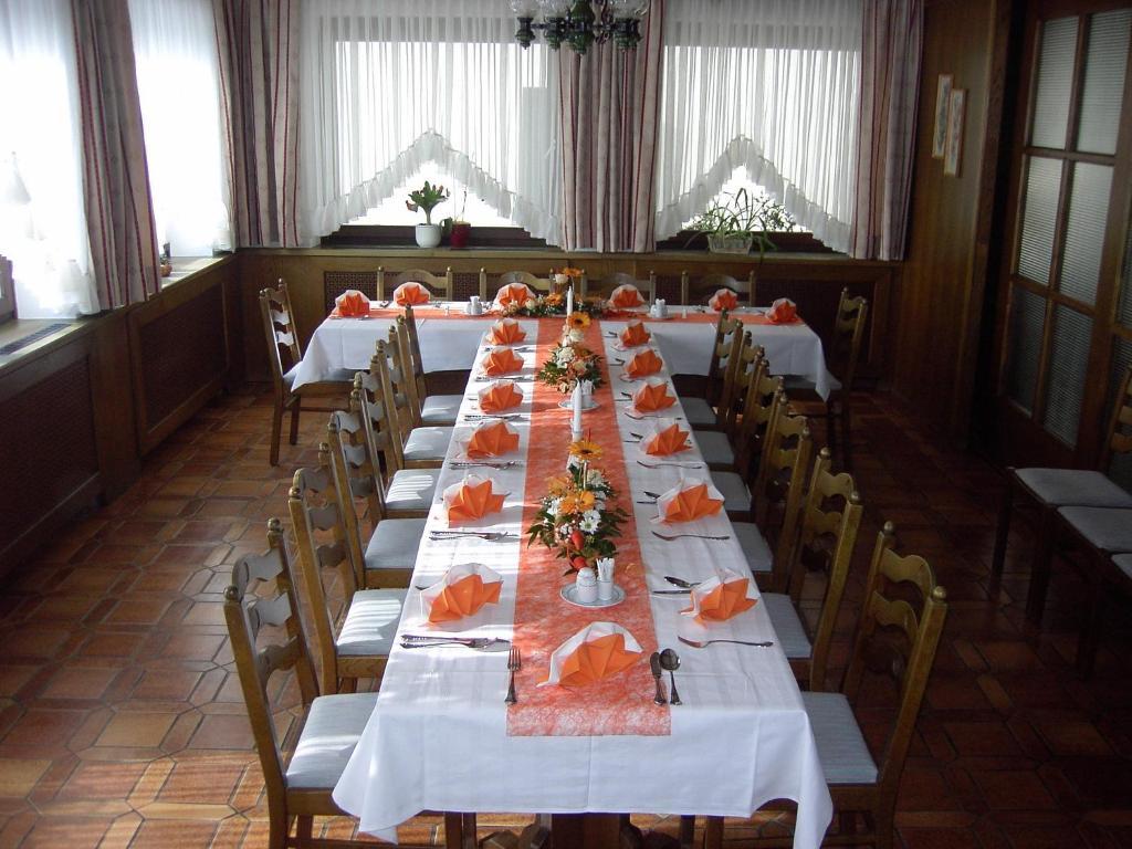 Hotel Restaurant Zum Schwan Schwanberg Esterno foto