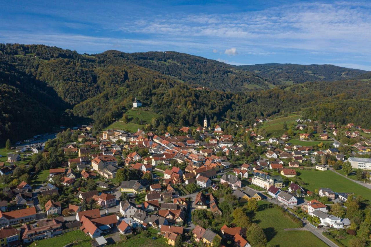Hotel Restaurant Zum Schwan Schwanberg Esterno foto