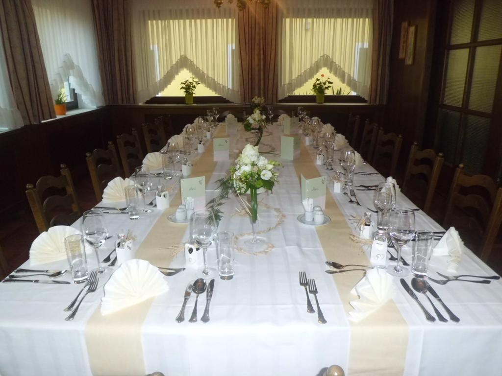 Hotel Restaurant Zum Schwan Schwanberg Esterno foto