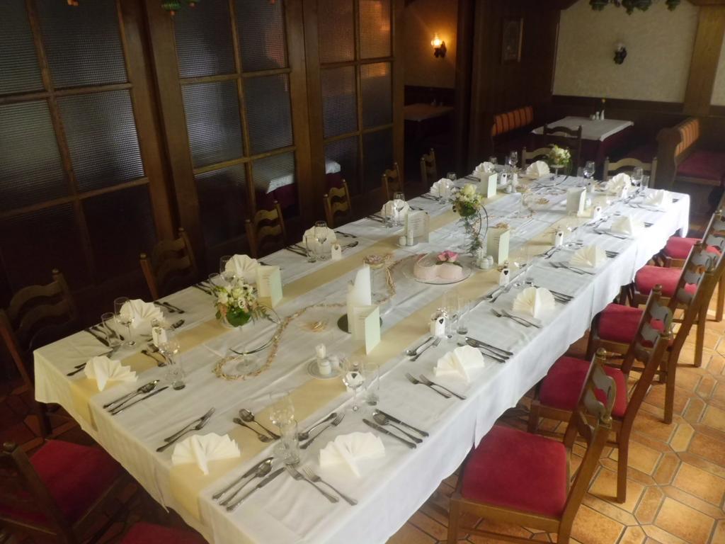 Hotel Restaurant Zum Schwan Schwanberg Esterno foto