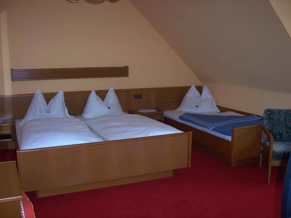 Hotel Restaurant Zum Schwan Schwanberg Esterno foto