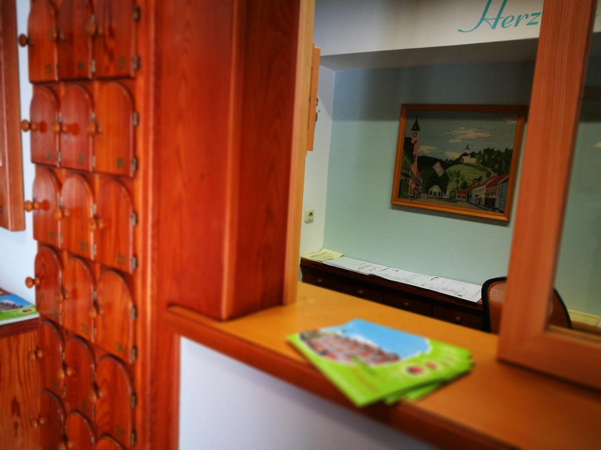 Hotel Restaurant Zum Schwan Schwanberg Esterno foto