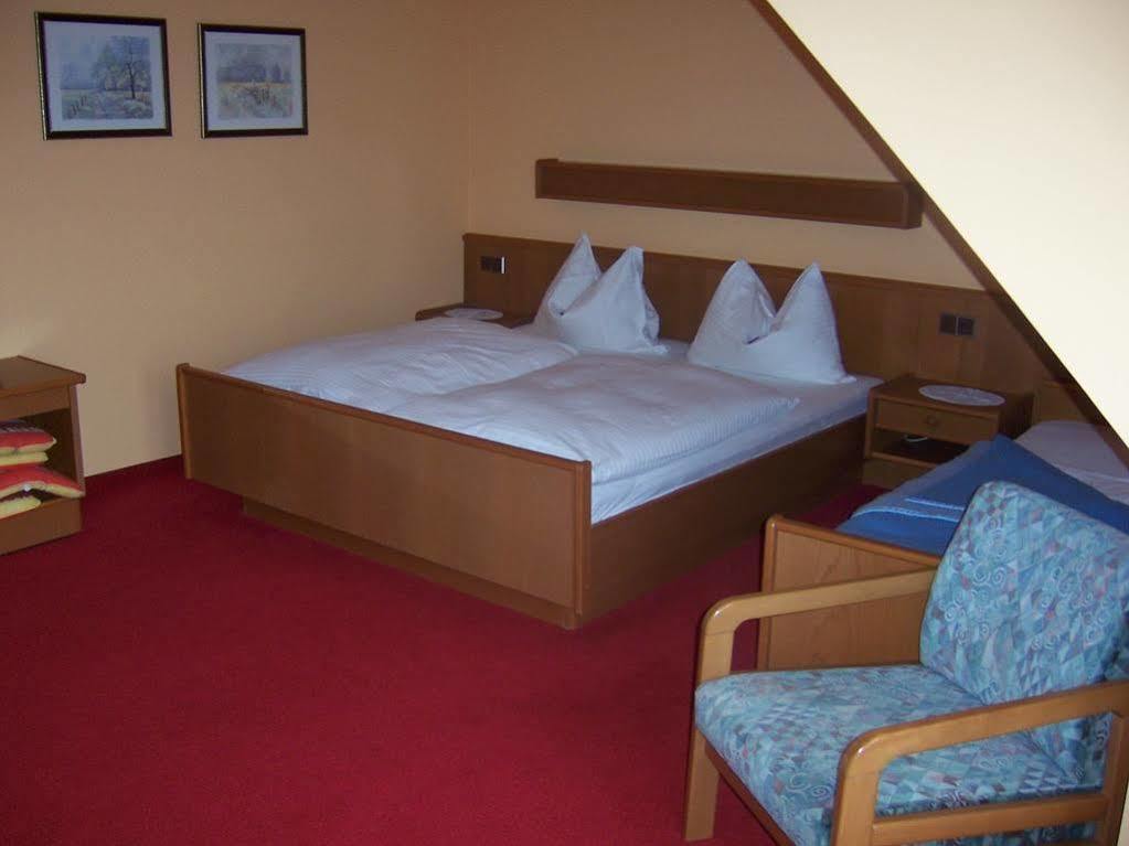 Hotel Restaurant Zum Schwan Schwanberg Esterno foto